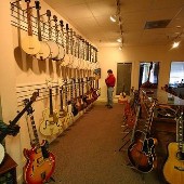 Gruhn Guitars