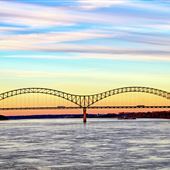 Hernando De Soto Bridge