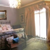Reflection Mansion - Guest House