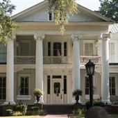 White Pillars - Historic District