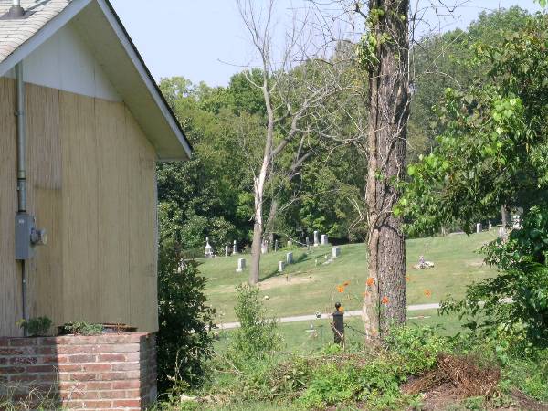 Smith-Trahern Mansion & Riverside Cemetary